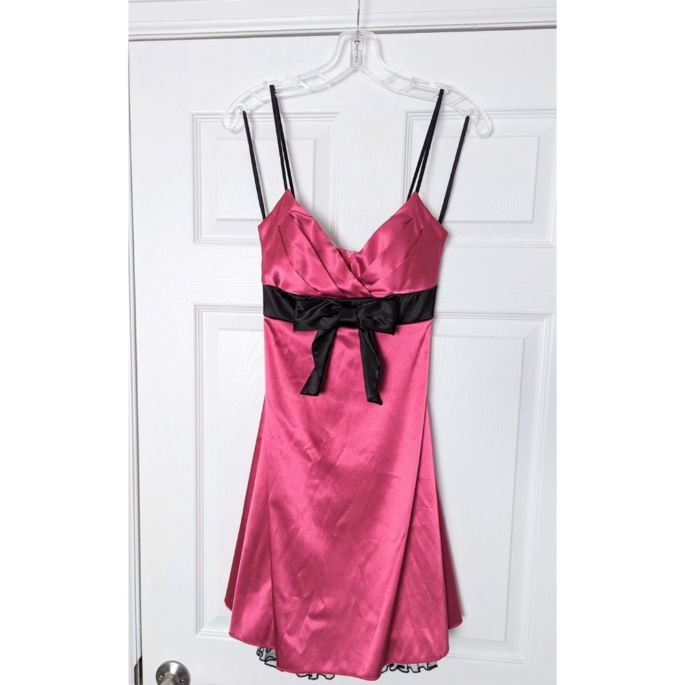 Windsor Spaghetti Strap NYE Barbie Mini Cocktail Dress, Size 3